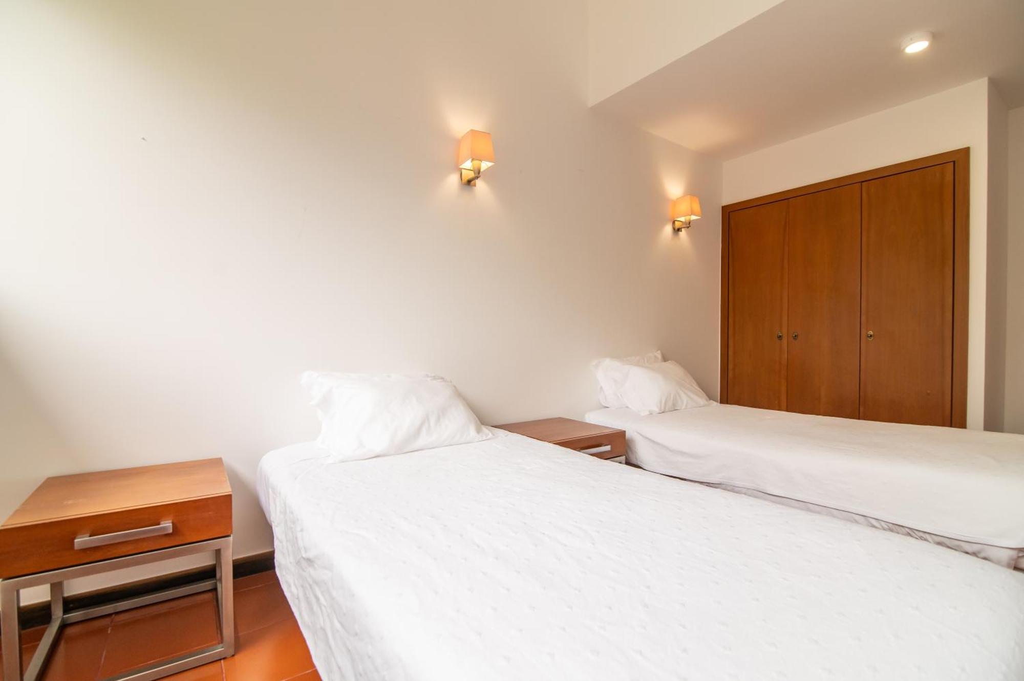 Anc Resort Калоура Екстериор снимка